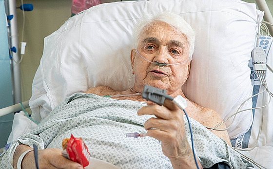 Jií Krampol (Veobecná fakultní nemocnice v Praze na Karlov námstí, 24....