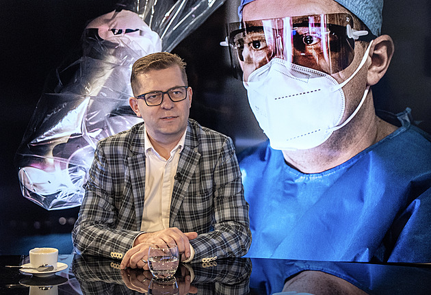 Budoucnost rekonstrukce poraněné míchy vidím v čipech, říká neurochirurg