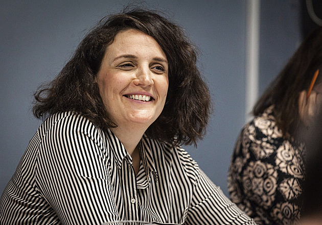 Anna Davidová ve Slováckém divadle re�íruje inscenaci Tramvaj do stanice Touha....