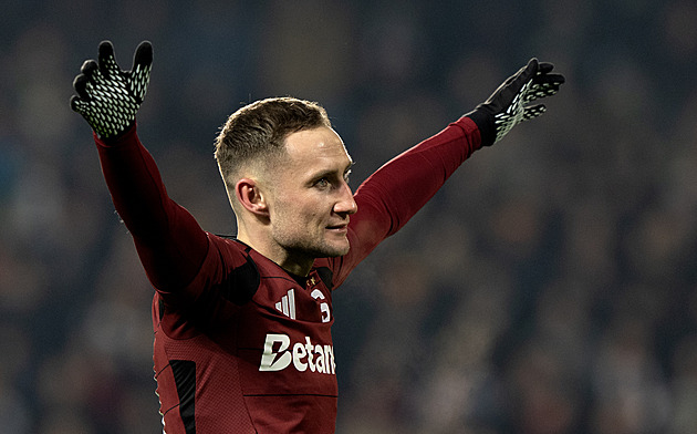 Sparta - Hradec Kr. 3:0, dominantní výkon mistra, mužem zápasu hostující gólman