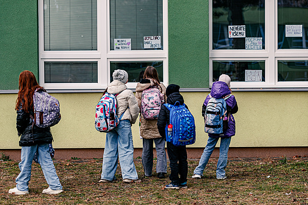 Existuje jediné řešení šikany na školách. Důtky a dvojky z chování jsou úplně k smíchu