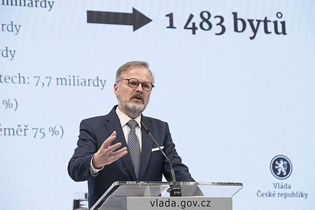 Fiala a Výborný gratulovali Merzovi k vítězství, Šlachta varoval před migranty
