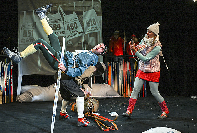 Naivní divadlo v Liberci uvede v sobotu ly�a�skou grotesku Do stopy!