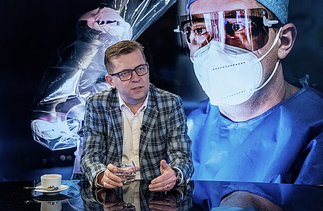 David Netuka Budoucnost rekonstrukce poraněné míchy vidím v čipech, říká neurochirurg