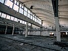 Posledn vrobn hala tovrny Zetoru v Brn, tzv. ozubrna, se zaala bourat....