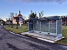 Stebno na Lounsku. Nov autobusov zastvka se mstnm nelb, protoe...