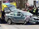 P�i honi�ce narazili policist� do kamionu. Pron�sledovan� je v nemocnici