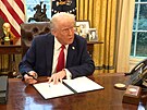 Pomeme vám výmnou za vzácné nerosty, ádá po Ukrajin Trump