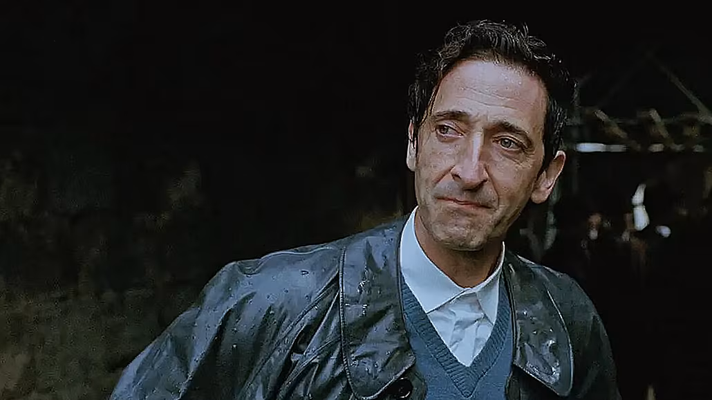 Adrien Brody ve filmu Brutalista