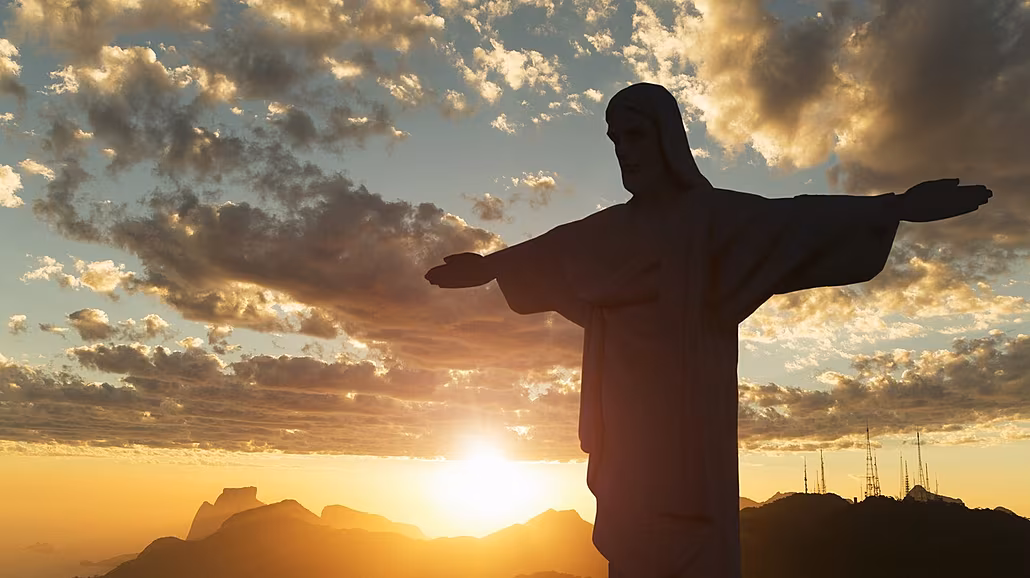 Rio de Janeiro je známé svou párty scénou, tancem a plá�emi, ale má také jedny...