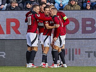 Spar�an�tí fotbalisté slaví gól proti Slovácku.