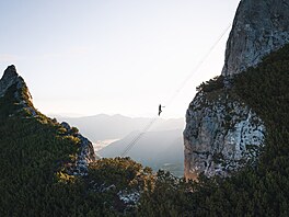 �Stairway to Heaven� neboli ��eb�ík do nebes� je úchvatná lezecká trasa na ho�e...