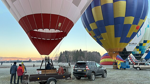 P��prava balon� p�ed startem