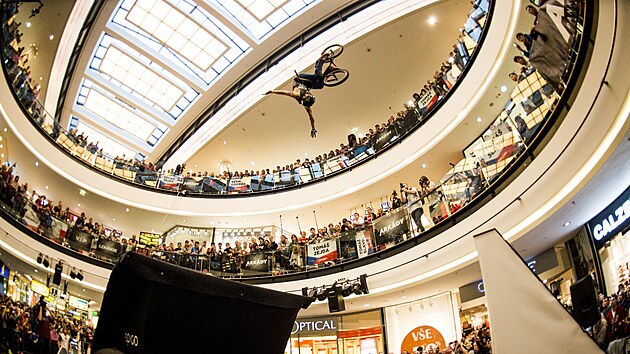 Sn�mek z DownMall z�vodu z roku 2015