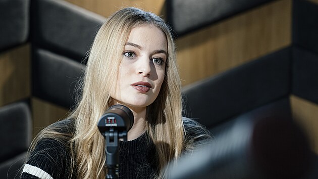 Hostem po�adu Rozst�el je here�ka a zp�va�ka Michaela Pech��kov�.