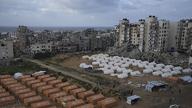 Pohled na stany pro vysdlen Palestince v Dabalji v Psmu Gazy. (6. nora 2025)