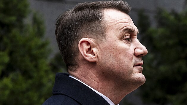 Krajsk� soud v Liberci uznal v korup�n� kauze libereck�ho hejtmana Martina P�tu (Starostov� pro Libereck� kraj) vinn�m. Soudce mu ulo�il ro�n� podm�nku a pen�it� trest 50 tis�c korun za p�ijet� �platku a zneu�it� pravomoc�. V kauze bylo ob�alov�no dal��ch osm lid� a p�t firem v�etn� Metrostavu. (5. �nora 2025)