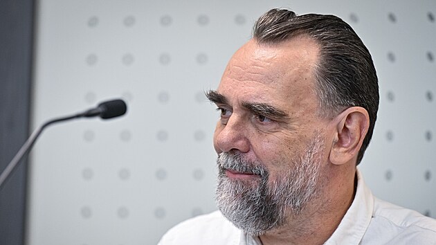 Kou� Vratislav Hl�sek je ob�alov�n ze sexu�ln�ho n�tlaku na osm klientek. Vinu pop�el. (30. �ervence 2024)