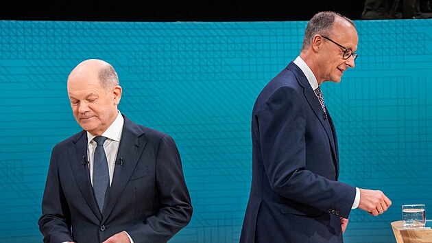 Olaf Scholz a Friedrich Merz se střetli v předvolební debatě. (9. února 2025)