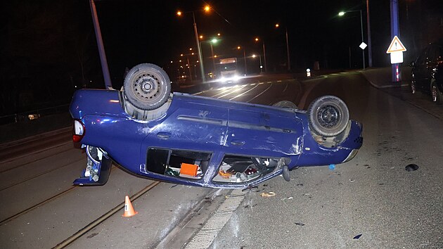 Nehoda mladistv�ho �idi�e v Olomouci. (8. �nora 2025)