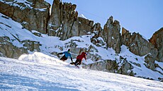 Ly�a�ský areál Pontedilegno - Tonale má více ne� �ty�icet sjezdovek v celkové...