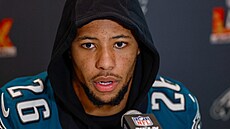 Saquon Barkley z Philadelphia Eagles hovo�í na tiskové konferenci p�ed Super...