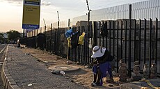 Johannesburg se potýká s p�etrvávající a prohlubující se chudobou, která...