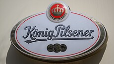 N�mecké pivo König Pilsener