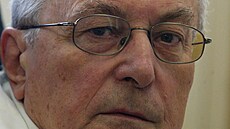 Neurochirurg Vladimír Smr�ka (3. února 2006)