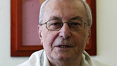 Neurochirurg Vladimír Smr�ka (3. února 2006)