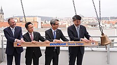 Slavnostní ceremoniál ke vstupu na burzu spole�nosti Doosan �koda Power (6....