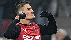Patrik Schick a jeho typická oslava gólu. eský útoník Leverkusenu práv v...