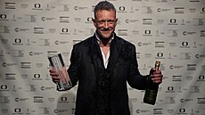 Cenu za nejlepí reii obdrel Viktor Tau za surrealistický snímek Amerikánka....