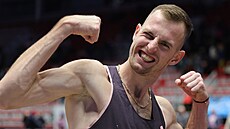 Jan �tefela se raduje, ovládl Beskydskou la�ku.