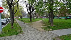 Park Na Solidarit� v blízkosti divadla Solidarita v Praze 10 � Stra�nicích...