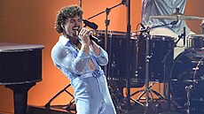 Benson Boone na cenách Grammy v Los Angeles (2. února 2025)