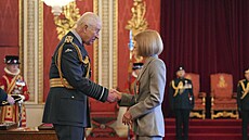 Britský král Karel III. a Anna Wintourová v Buckinghamském paláci v Londýn� (4....