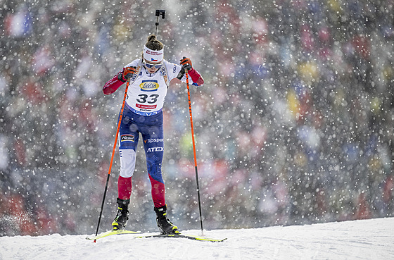 Jessica Jislová bhem sprintu na biatlonovém MS v Lenzerheide.