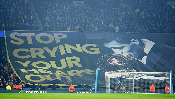 Choreo fanou�k� Manchesteru City p�ed utkáním s Realem Madrid.