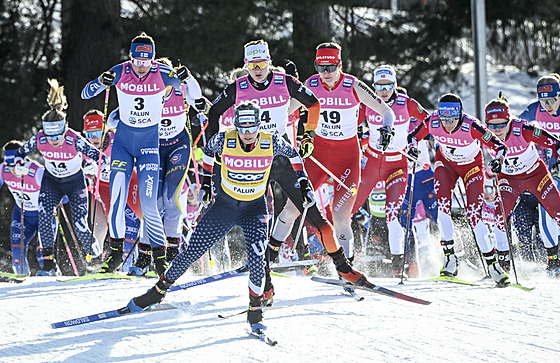 Jessie Digginsová v �ele závodu ve Falunu