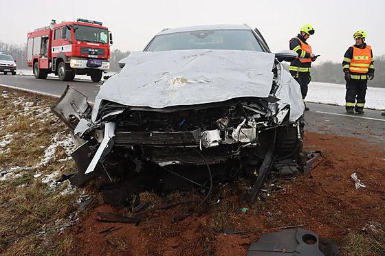 Nehoda mezi P�ovicemi a Chomoutovem si vy�ádala dv� ob�ti. (13. února 2025)