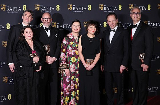 Peter Straughan, Tessa Rossová, Edward Berger, Isabella Rosselliniová, Juliette...