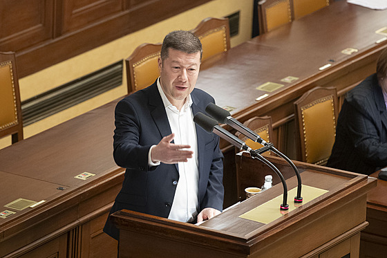 Poslanci diskutují o návrhu vlády na zvý�ení poplatku �eské televizi a �eskému...