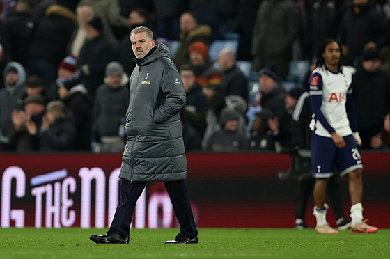 Australský trenér Tottenhamu Ange Postecoglou po vy�azení z Anglického poháru.