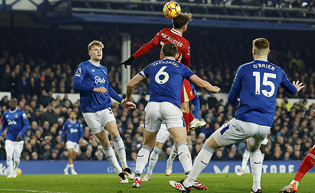 ONLINE: Liverpool hraje derby na Evertonu, na gól Beta odpovídá Mac Allister