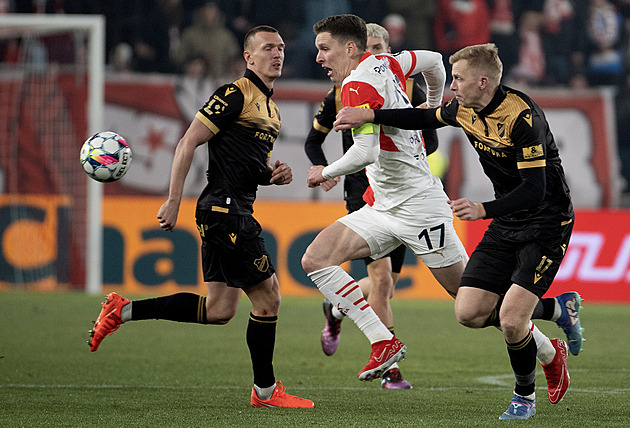 ONLINE: Slavia - Baník 0:0, domácí si užívají oslavy, hosté bojují o Ligu mistrů