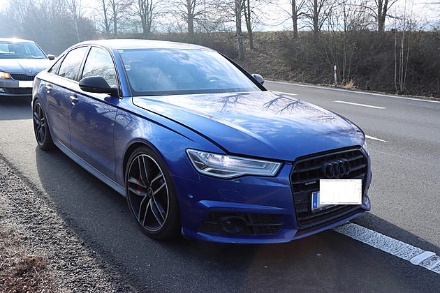 Policisté z Libereckého kraje na silnici I/35 v pond�lí zadr�eli 44letého...