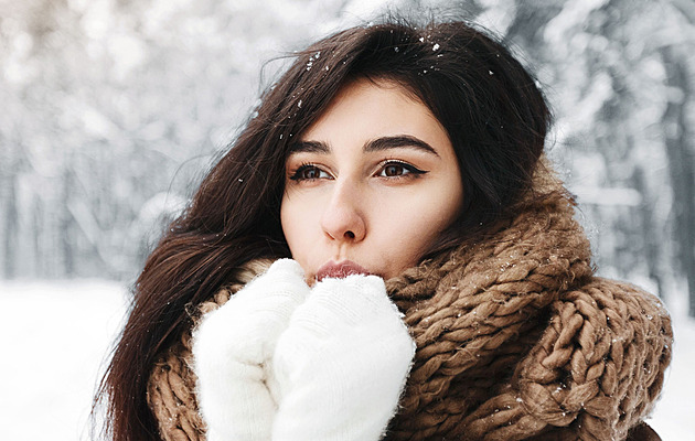 V zimě pleť potřebuje hlavně hydrataci. Umíte ji správně vyživit?