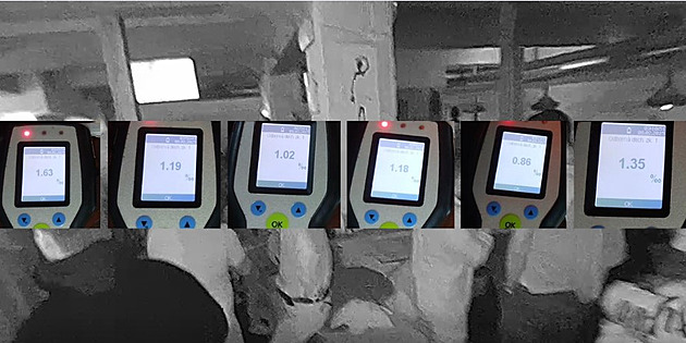 P�i kontrole v jednom z bar� v centru Karlových Var� strá�níci zjistili 20 d�tí...