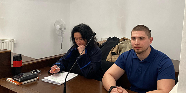 Policista Pavel Pleák stanul u Okresního soudu Plze-msto. alobce jej viní z...